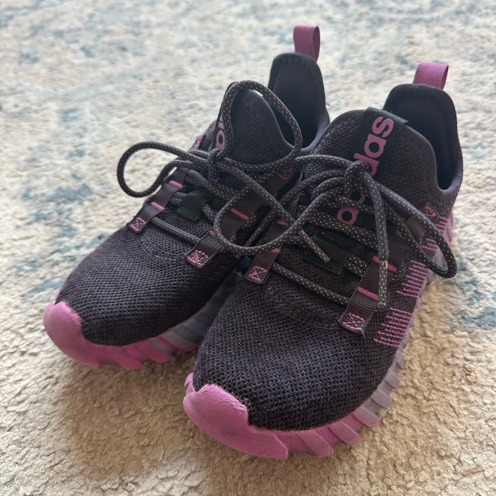adidas Kids Sneakers in Black and Pink